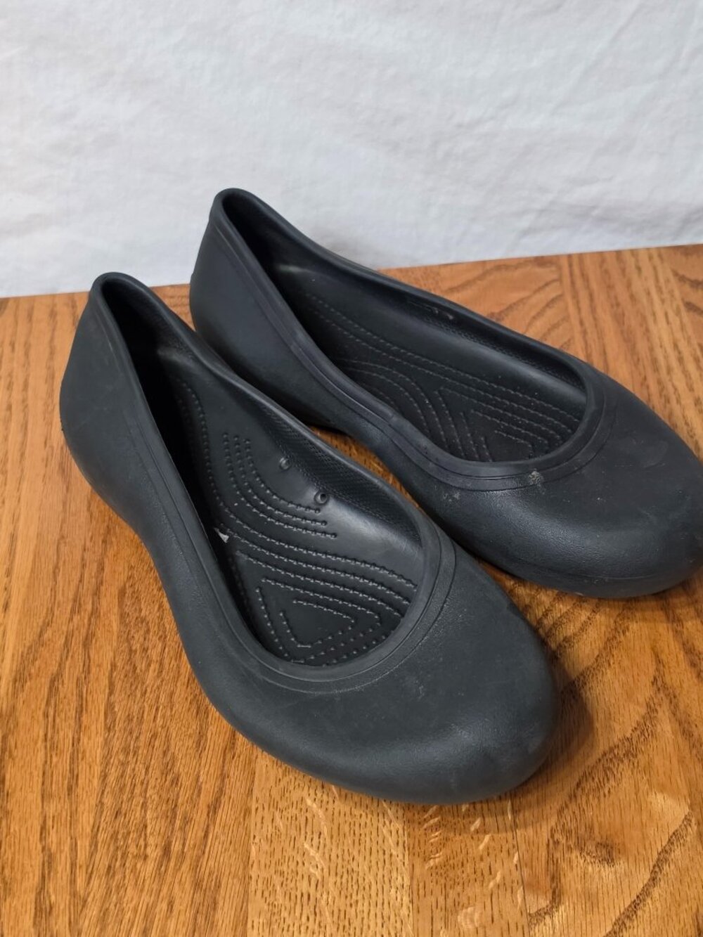 Crocs Marnie Black Flats Ballet Slip Resistant Slip on Shoe Women Size 9